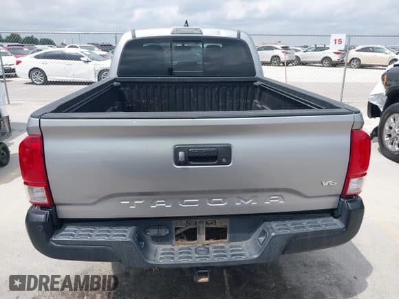 ✅ 2017 Toyota Tacoma SR5 • VIN: 3TMBZ5DN9HM011444 • Lot: 42138388. Listed on IAAI with 133,857 mi. Free auction sales archive from the USA and detailed vehicle history report at DreamBid. Image 17.