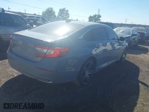 ✅ 2021 Honda Accord Touring • VIN: 1HGCV3F98MA005566 • Lot: 43320543. Listed on IAAI with 44,857 mi. Free auction sales archive from the USA and detailed vehicle history report at DreamBid. Image 4.