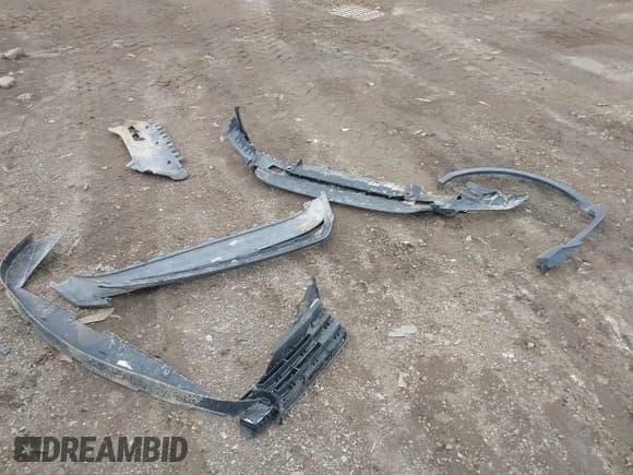 ✅ 2020 Volkswagen Tiguan S • VIN: 3VV1B7AX5LM111990 • Lot: 42206779. Listed on IAAI with 73,616 mi. Free auction sales archive from the USA and detailed vehicle history report at DreamBid. Image 12.