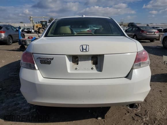 ✅ 2008 Honda Accord EX-L • VIN: 1HGCP26888A043669 • Lot: 90667705. Wystawiony na Copart z przebiegiem 196 361 mil. Bezpłatny archiwum sprzedaży aukcyjnych z USA i szczegółowy raport historii pojazdu na DreamBid. Zdjęcie 6.