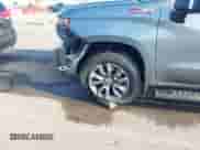 2019 Chevrolet Silverado 1500 RST с VIN 1GCUYEED7KZ390127, выставлен на аукционе IAAI как лот 43191629 с пробегом 52 544 миль миль и . История ставок и продаж доступна на DreamBid. Изображение 18.