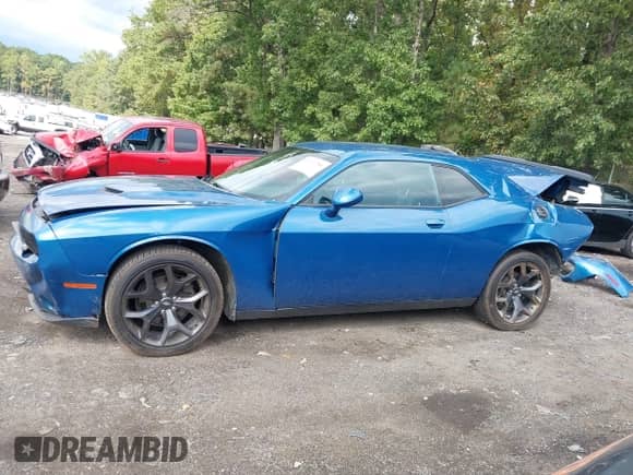 ✅ 2020 Dodge Challenger SXT • VIN: 2C3CDZAG3LH230718 • Lot: 43311780. Wystawiony na IAAI z przebiegiem 60 658 mil mil. Skorzystaj z bezpłatnego archiwum sprzedaży aukcyjnych z USA i zobacz szczegółowy raport historii pojazdu na DreamBid. Zdjęcie 14.