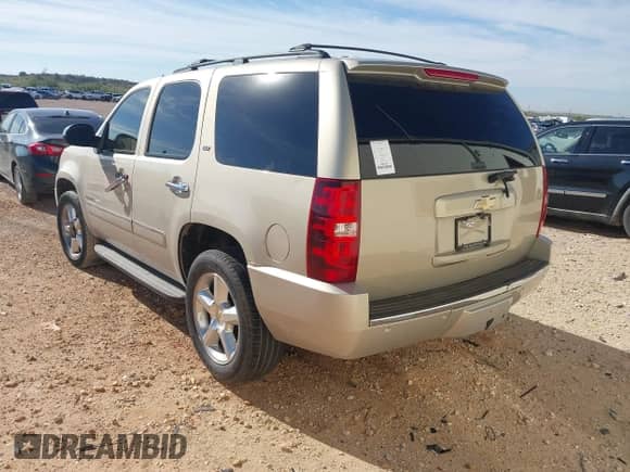 2011 Chevrolet Tahoe LTZ с VIN 1GNSKCE04BR116580, выставлен на аукционе IAAI как лот 43474183 с пробегом 183 144 миль миль и . История ставок и продаж доступна на DreamBid. Изображение 3.