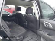 ✅ 2013 Nissan Pathfinder SV • VIN: 5N1AR2MM7DC617754 • Lot: 43749559. Listed on IAAI with 191,111 mi. Free auction sales archive from the USA and detailed vehicle history report at DreamBid. Image 8.