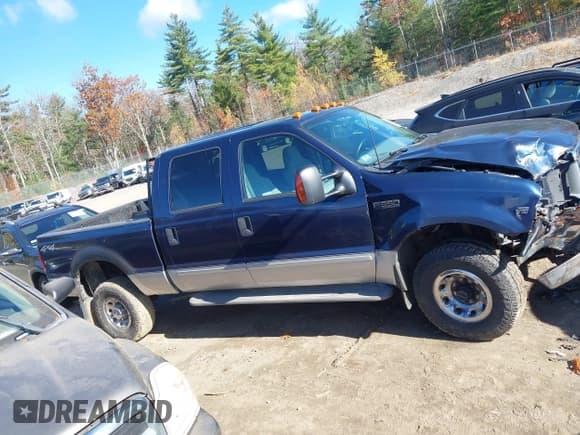 ✅ 2003 Ford F-350 XL • VIN: 1FTSW31S53ED15862 • Lot: 43521415. Wystawiony na IAAI z przebiegiem 84 009 mil. Bezpłatny archiwum sprzedaży aukcyjnych z USA i szczegółowy raport historii pojazdu na DreamBid. Zdjęcie 13.