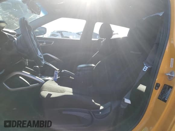 ✅ 2012 Hyundai Veloster w/Gray Int • VIN: KMHTC6AD4CU046688 • Лот: 44143855. Опубликован ранее на Copart с пробегом 109 020 миль. Бесплатный доступ к архиву аукционных продаж из США и подробный отчёт об истории автомобиля на DreamBid. Изображение 7.