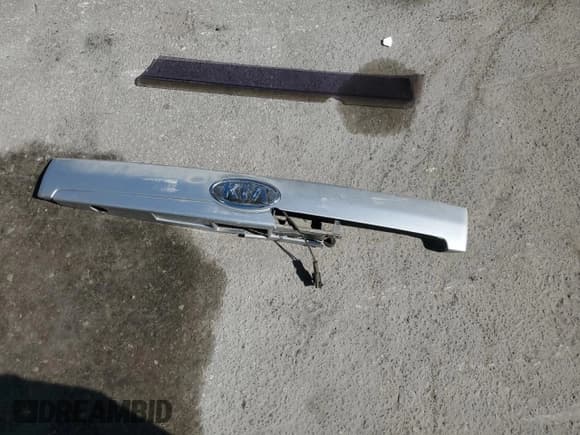 ✅ 2012 Kia Sedona LX • VIN: KNDMG4C76C6430999 • Лот: 92978665. Опубликован ранее на Copart с пробегом 128 061 миль. Бесплатный доступ к архиву аукционных продаж из США и подробный отчёт об истории автомобиля на DreamBid. Изображение 13.