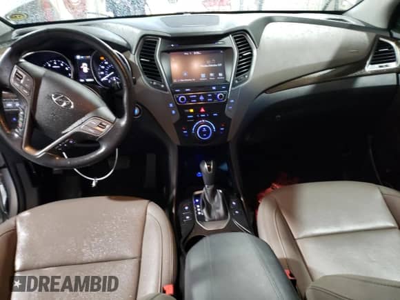 ✅ 2017 Hyundai Santa Fe 2.4L • VIN: 5XYZU3LB3HG492541 • Lot: 50541313. Wystawiony na Copart z przebiegiem 39 856 mil. Bezpłatny archiwum sprzedaży aukcyjnych z USA i szczegółowy raport historii pojazdu na DreamBid. Zdjęcie 8.