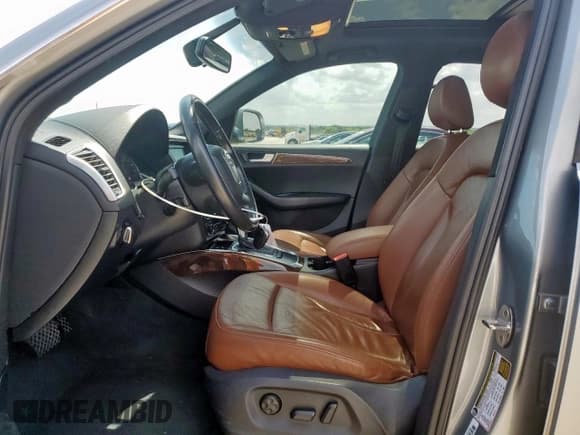 ✅ 2011 Audi Q5 Premium • VIN: WA1CFAFP6BA102741 • Lot: 64840665. Wystawiony na Copart z przebiegiem 166 822 mil. Bezpłatny archiwum sprzedaży aukcyjnych z USA i szczegółowy raport historii pojazdu na DreamBid. Zdjęcie 7.