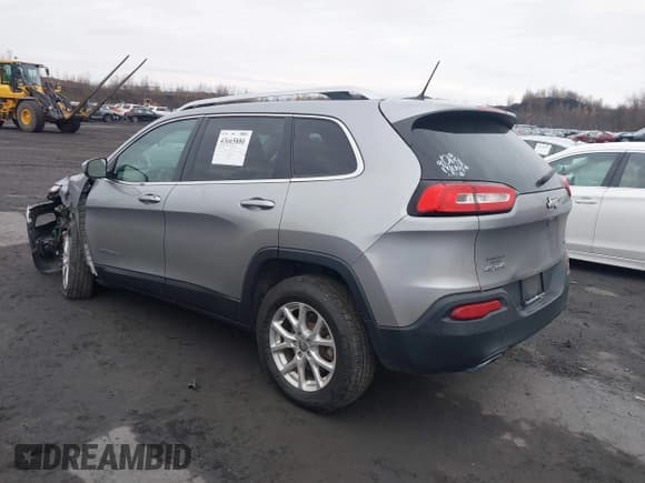 ✅ 2015 Jeep Cherokee Latitude • VIN: 1C4PJMCS4FW773608 • Лот: 43665880. Опубликован ранее на IAAI с пробегом 107 131 миль. Бесплатный доступ к архиву аукционных продаж из США и подробный отчёт об истории автомобиля на DreamBid. Изображение 3.
