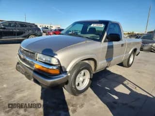 ✅ 2002 Chevrolet S-10 • VIN: 1GCCS14W328234911 • Lot: 87106365. Listed on Copart with 144,615 mi. Free auction sales archive from the USA and detailed vehicle history report at DreamBid. Image 1.
