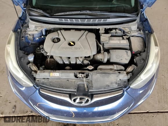 ✅ 2015 Hyundai Elantra SE • VIN: 5NPDH4AE7FH616690 • Lot: 91087065. Listed on Copart with 84,325 mi. Free auction sales archive from the USA and detailed vehicle history report at DreamBid. Image 11.