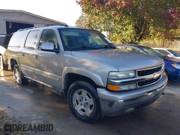 ✅ 2004 Chevrolet Suburban LS • VIN: 3GNFK16Z14G258326 • Лот: 43624165. Опубликован ранее на IAAI с пробегом 251 361 миль. Бесплатный доступ к архиву аукционных продаж из США и подробный отчёт об истории автомобиля на DreamBid. Изображение 1.