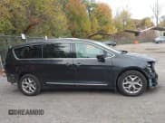 ✅ 2019 Chrysler Pacifica Touring L Plus • VIN: 2C4RC1EG7KR525608 • Lot: 43555540. Listed on IAAI with 76,768 mi. Free auction sales archive from the USA and detailed vehicle history report at DreamBid. Image 13.