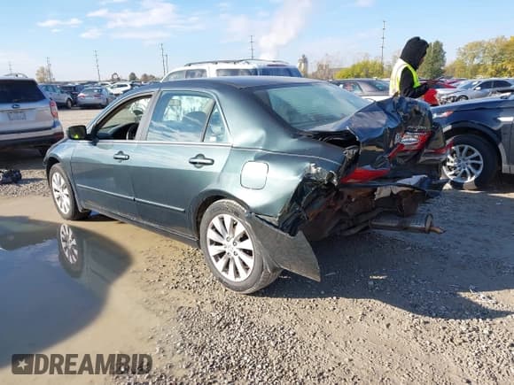 ✅ 2005 Honda Accord LX • VIN: 1HGCM564X5A158213 • Лот: 43587704. Опубликован ранее на IAAI с пробегом 359 022 миль. Бесплатный доступ к архиву аукционных продаж из США и подробный отчёт об истории автомобиля на DreamBid. Изображение 3.