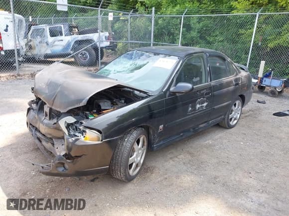 ✅ 2004 Nissan Sentra SE-R • VIN: 3N1AB51D04L731309 • Lot: 42479772. Wystawiony na IAAI z przebiegiem 169 624 mil. Bezpłatny archiwum sprzedaży aukcyjnych z USA i szczegółowy raport historii pojazdu na DreamBid. Zdjęcie 2.