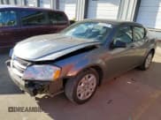 ✅ 2013 Dodge Avenger SE • VIN: 1C3CDZAB3DN725689 • Лот: 87201354. Опубликован ранее на Copart с пробегом 152 255 миль. Бесплатный доступ к архиву аукционных продаж из США и подробный отчёт об истории автомобиля на DreamBid. Изображение 1.
