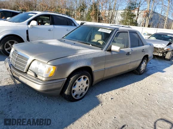 ✅ 1995 Mercedes-Benz E 320 • VIN: WDBEA32EXSC269524 • Лот: 88455835. Опубликован ранее на Copart с пробегом 97 841 миль. Бесплатный доступ к архиву аукционных продаж из США и подробный отчёт об истории автомобиля на DreamBid. Изображение 1.