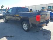 ✅ 2018 Chevrolet Silverado 1500 LT • VIN: 1GCVKREC1JZ205587 • Лот: 43683089. Опубликован ранее на IAAI с пробегом 99 522 миль. Бесплатный доступ к архиву аукционных продаж из США и подробный отчёт об истории автомобиля на DreamBid. Изображение 3.