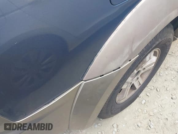 ✅ 2003 Kia Sorento LX • VIN: KNDJD733935098251 • Lot: 42318182. Listed on IAAI with 147,078 mi. Free auction sales archive from the USA and detailed vehicle history report at DreamBid. Image 6.