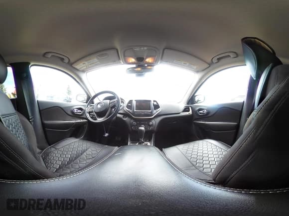 ✅ 2016 Jeep Cherokee 75th Anniversary • VIN: 1C4PJLCS2GW108508 • Lot: 42344832. Wystawiony na IAAI z przebiegiem 134 381 mil. Bezpłatny archiwum sprzedaży aukcyjnych z USA i szczegółowy raport historii pojazdu na DreamBid. Zdjęcie 19.