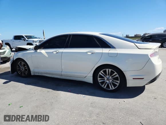 ✅ 2013 Lincoln MKZ • VIN: 3LN6L2GK6DR806012 • Lot: 82751055. Wystawiony na Copart z przebiegiem 196 273 mil. Bezpłatny archiwum sprzedaży aukcyjnych z USA i szczegółowy raport historii pojazdu na DreamBid. Zdjęcie 2.