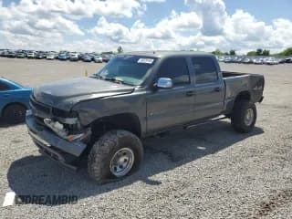✅ 2001 Chevrolet Silverado 2500HD LT3 • VIN: 1GCHK23GX1F120159 • Лот: 56979145. Опубликован ранее на Copart с пробегом 150 956 миль. Бесплатный доступ к архиву аукционных продаж из США и подробный отчёт об истории автомобиля на DreamBid. Изображение 1.