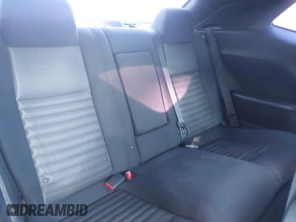 ✅ 2014 Dodge Challenger SXT • VIN: 2C3CDYAG6EH187148 • Lot: 41272492. Wystawiony na IAAI z przebiegiem 168 225 mil. Bezpłatny archiwum sprzedaży aukcyjnych z USA i szczegółowy raport historii pojazdu na DreamBid. Zdjęcie 8.