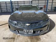 ✅ 2019 Chevrolet Camaro 1LT • VIN: 1G1FB1RS6K0107080 • Лот: 90509805. Опубликован ранее на Copart с пробегом 120 645 миль. Бесплатный доступ к архиву аукционных продаж из США и подробный отчёт об истории автомобиля на DreamBid. Изображение 5.