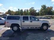 ✅ 2005 Chevrolet Colorado 1SE LS Z71 • VIN: 1GCDT136358201477 • Лот: 43534635. Опубликован ранее на IAAI с пробегом 175 953 миль. Бесплатный доступ к архиву аукционных продаж из США и подробный отчёт об истории автомобиля на DreamBid. Изображение 13.