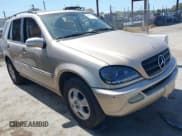 ✅ 2002 Mercedes-Benz M 320/430/500 • VIN: 4JGAB54E52A298975 • Lot: 41985135. Listed on IAAI with 278,592 mi. Free auction sales archive from the USA and detailed vehicle history report at DreamBid. Image 1.