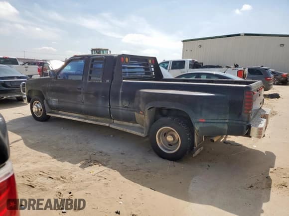 ✅ 1992 GMC Sierra 1500 • VIN: 2GTHC39NXN1556192 • Lot: 55469485. Wystawiony na Copart z przebiegiem 128 938 mil. Bezpłatny archiwum sprzedaży aukcyjnych z USA i szczegółowy raport historii pojazdu na DreamBid. Zdjęcie 2.