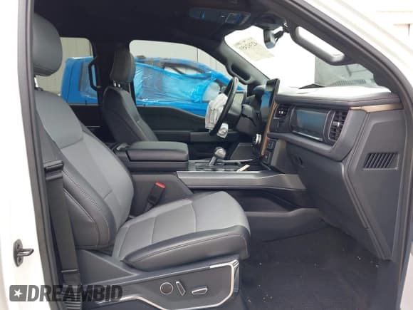 ✅ 2022 Ford F-150 Lightning Pro • VIN: 1FTVW1EL3NWG16132 • Lot: 42362459. Wystawiony na IAAI z przebiegiem 16 509 mil. Bezpłatny archiwum sprzedaży aukcyjnych z USA i szczegółowy raport historii pojazdu na DreamBid. Zdjęcie 5.