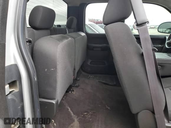 2011 Chevrolet Silverado 1500 LT z VIN 1GCRCSEA0BZ365935, wystawiony jako Copart lot #50922255 z przebiegiem 184 930 mil mil oraz Czysty tytuł • Clean title. Historia ofert i sprzedaży dostępna na DreamBid. Obrazek 10.