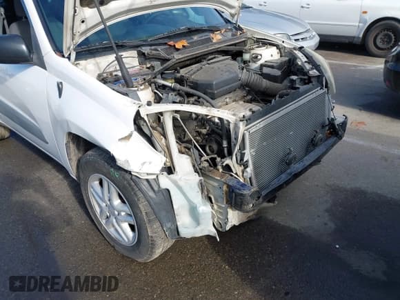 ✅ 2001 Toyota RAV4 • VIN: JTEGH20V410032722 • Lot: 43736554. Listed on IAAI with 167,854 mi. Free auction sales archive from the USA and detailed vehicle history report at DreamBid. Image 6.