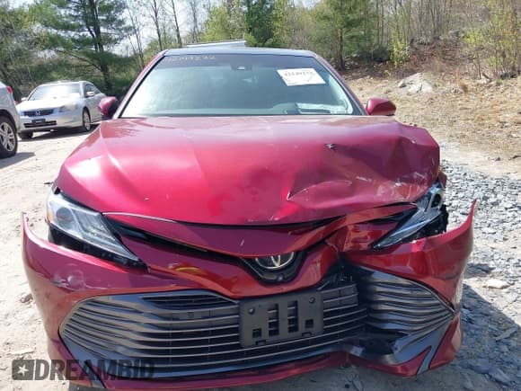 ✅ 2018 Toyota Camry XSE • VIN: 4T1BZ1HK1JU504220 • Lot: 42149232. Listed on IAAI with 101,051 mi. Free auction sales archive from the USA and detailed vehicle history report at DreamBid. Image 13.