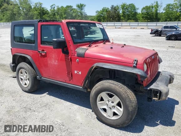 ✅ 2008 Jeep Wrangler X • VIN: 1J4FZ24188L607332 • Lot: 54507785. Wystawiony na Copart z przebiegiem 184 153 mil. Bezpłatny archiwum sprzedaży aukcyjnych z USA i szczegółowy raport historii pojazdu na DreamBid. Zdjęcie 4.