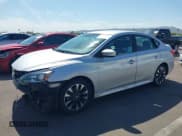 ✅ 2017 Nissan Sentra S • VIN: 3N1AB7AP2HY365481 • Lot: 42923465. Wystawiony na IAAI z przebiegiem 80 628 mil. Bezpłatny archiwum sprzedaży aukcyjnych z USA i szczegółowy raport historii pojazdu na DreamBid. Zdjęcie 2.
