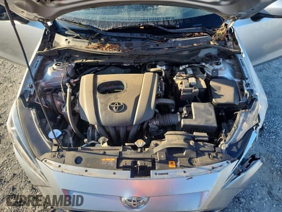 ✅ 2019 Toyota Yaris L • VIN: 3MYDLBYVXKY515165 • Лот: 90380665. Опубликован ранее на Copart с пробегом Не указан. Бесплатный доступ к архиву аукционных продаж из США и подробный отчёт об истории автомобиля на DreamBid. Изображение 11.