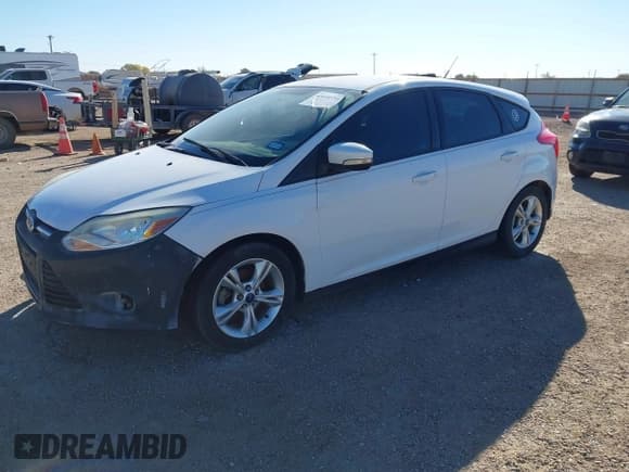 ✅ 2014 Ford Focus SE • VIN: 1FADP3K21EL138431 • Lot: 43640755. Listed on IAAI with 141,361 mi. Free auction sales archive from the USA and detailed vehicle history report at DreamBid. Image 2.