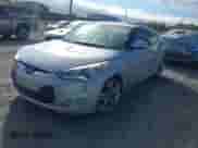 2012 Hyundai Veloster w/Red Int с VIN KMHTC6AD2CU069029, выставлен на аукционе IAAI как лот 43327196 с пробегом 114 085 миль миль и . История ставок и продаж доступна на DreamBid. Изображение 2.