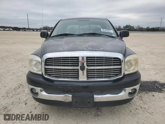 ✅ 2008 Dodge 1500 Laramie • VIN: 1D7HA18288S500795 • Lot: 88369025. Wystawiony na Copart z przebiegiem 171 730 mil. Bezpłatny archiwum sprzedaży aukcyjnych z USA i szczegółowy raport historii pojazdu na DreamBid. Zdjęcie 5.
