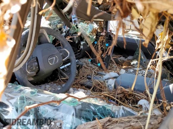 ✅ 2024 Lexus GX 550 Luxury • VIN: JTJVBCDXXR5003882 • Лот: 65714185. Опубликован ранее на Copart с пробегом Не указан. Бесплатный доступ к архиву аукционных продаж из США и подробный отчёт об истории автомобиля на DreamBid. Изображение 8.