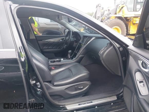 ✅ 2014 Infiniti Q50 • VIN: JN1BV7AP1EM677429 • Lot: 42656857. Listed on IAAI with 168,519 mi. Free auction sales archive from the USA and detailed vehicle history report at DreamBid. Image 5.