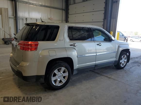 ✅ 2013 GMC Terrain SLE • VIN: 2GKALMEK6D6250275 • Лот: 81779685. Опубликован ранее на Copart с пробегом 136 430 миль. Бесплатный доступ к архиву аукционных продаж из США и подробный отчёт об истории автомобиля на DreamBid. Изображение 3.