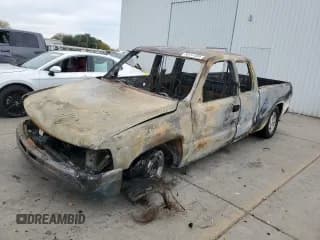 ✅ 2002 Chevrolet Silverado 1500 LS • VIN: 2GCEC19V321430517 • Lot: 92441305. Listed on Copart with Not provided. Free auction sales archive from the USA and detailed vehicle history report at DreamBid. Image 1.