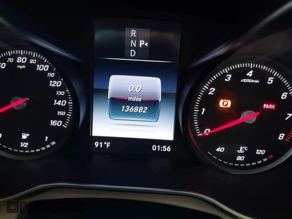 ✅ 2016 Mercedes-Benz C 300 • VIN: 55SWF4JB7GU148494 • Lot: 42554710. Wystawiony na IAAI z przebiegiem 136 882 mil. Bezpłatny archiwum sprzedaży aukcyjnych z USA i szczegółowy raport historii pojazdu na DreamBid. Zdjęcie 14.