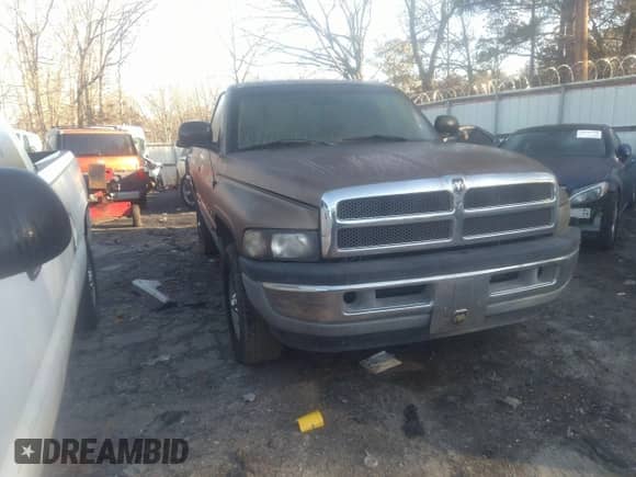 2001 Dodge 1500 with VIN 1B7HC16Y71S669658, listed as a IAAI auction lot 41472744 with 213,617 mi miles and . Bid and sale history available at DreamBid. Image 1.