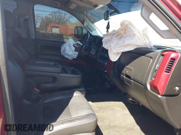 ✅ 2015 Chevrolet Silverado 2500HD LT • VIN: 1GC2KVEG3FZ134852 • Lot: 42041448. Wystawiony na IAAI z przebiegiem 117 061 mil. Bezpłatny archiwum sprzedaży aukcyjnych z USA i szczegółowy raport historii pojazdu na DreamBid. Zdjęcie 5.