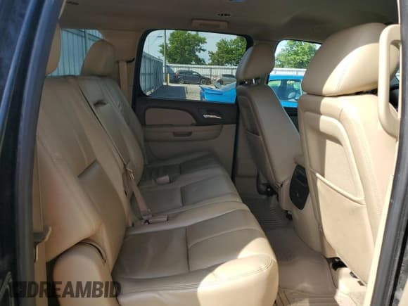 ✅ 2012 Chevrolet Suburban LT • VIN: 1GNSCJE08CR253735 • Lot: 66653944. Wystawiony na Copart z przebiegiem 168 804 mil. Bezpłatny archiwum sprzedaży aukcyjnych z USA i szczegółowy raport historii pojazdu na DreamBid. Zdjęcie 11.